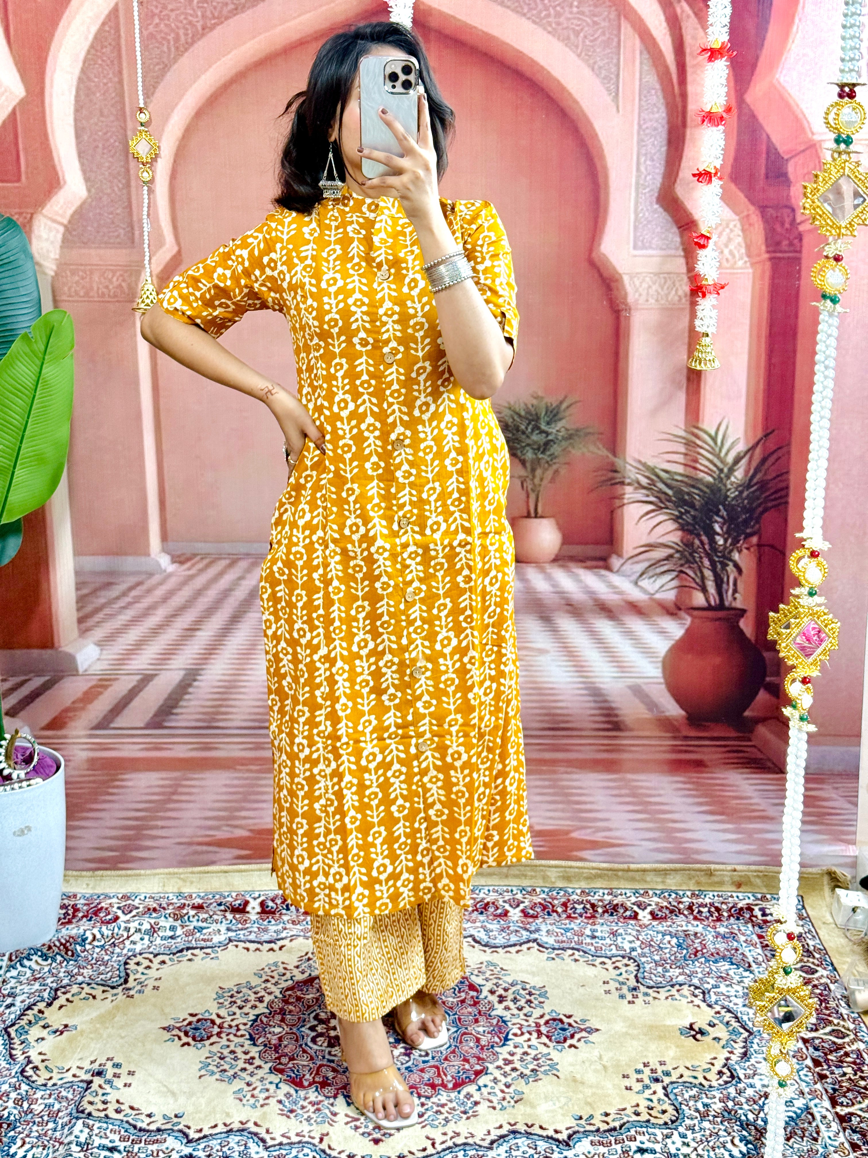 Women Cotton Flower Printed Red Straight Kurta With Pant ( Cord Set)