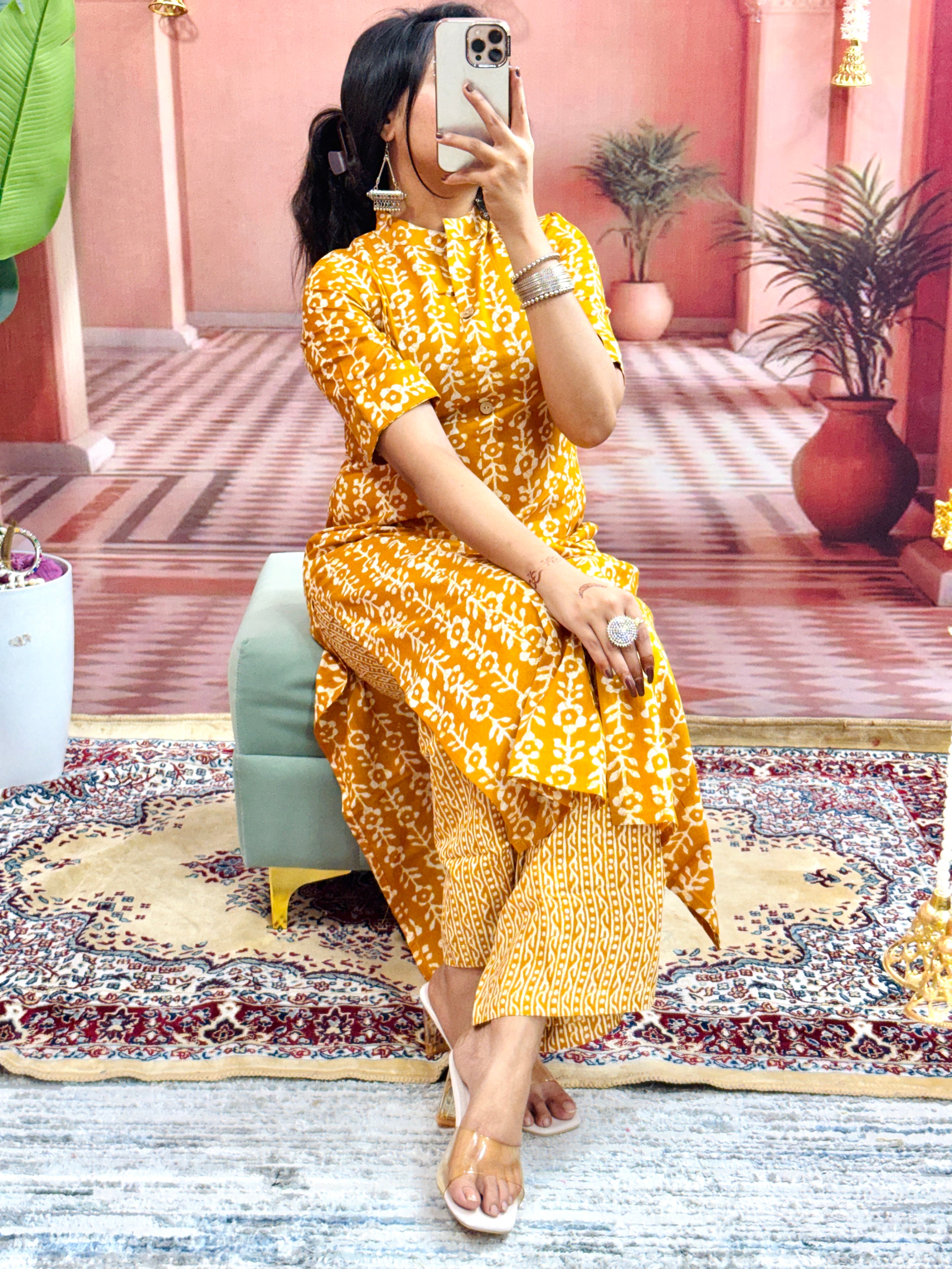 Women Cotton Flower Printed Red Straight Kurta With Pant ( Cord Set)