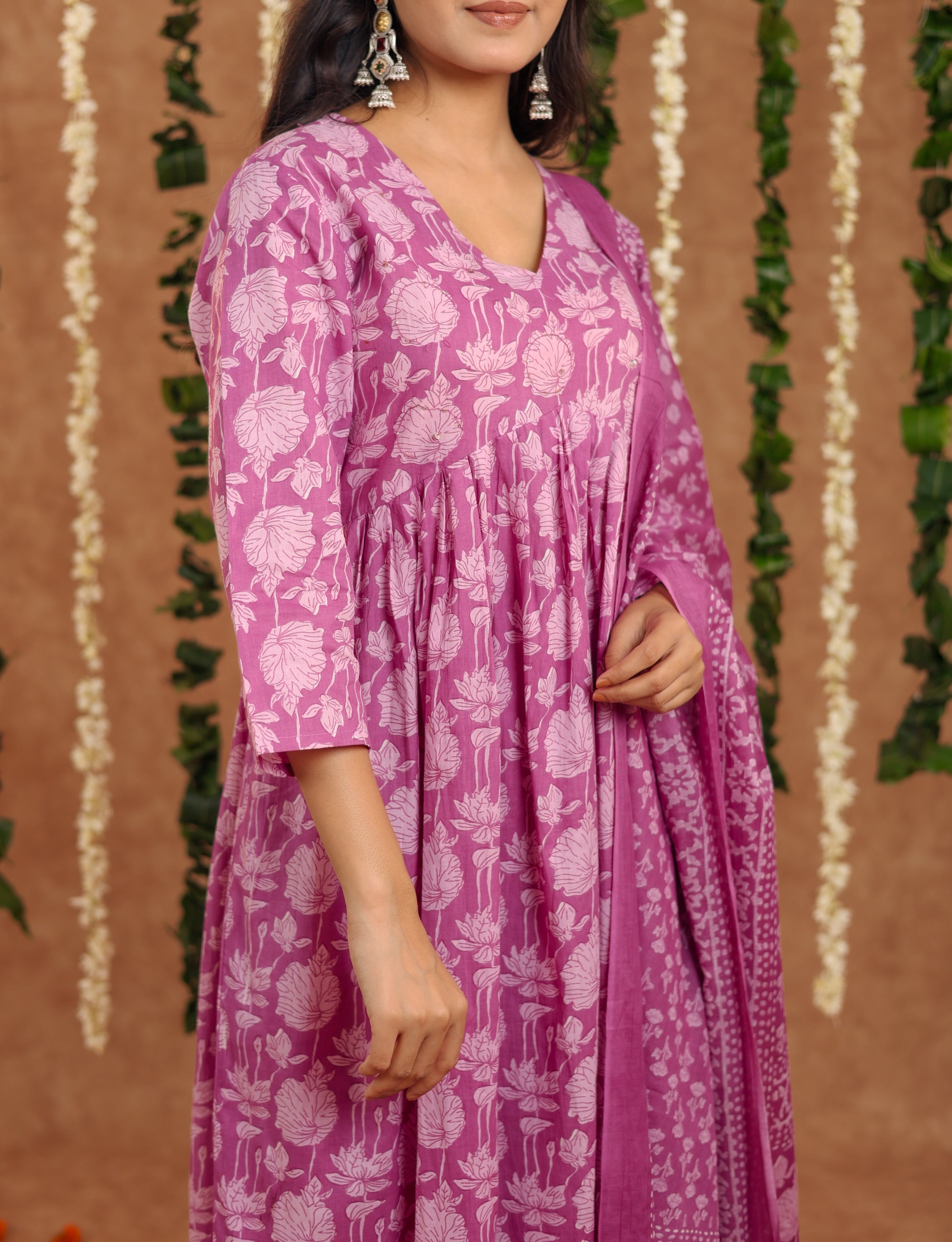 Women Trendy Onion Pink Cotton Flower Printed Mirror Worked Kurta And Pant With Cotton Mulmul Dupatta