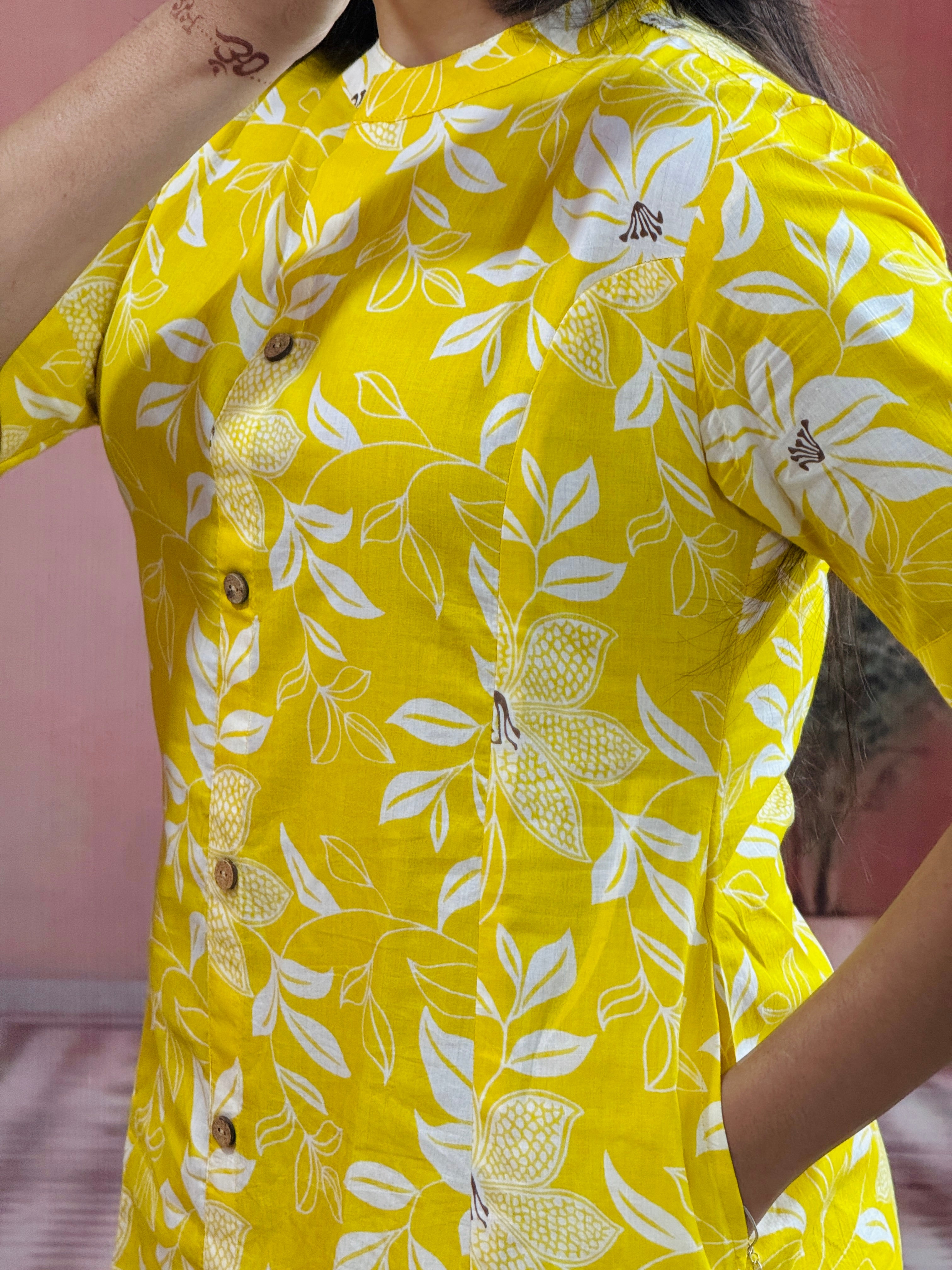 Women Yellow Floral Fine Printed Cotton Co-ord Set Aline Pattern Paried With Ankle Length Pant (CORD SET)