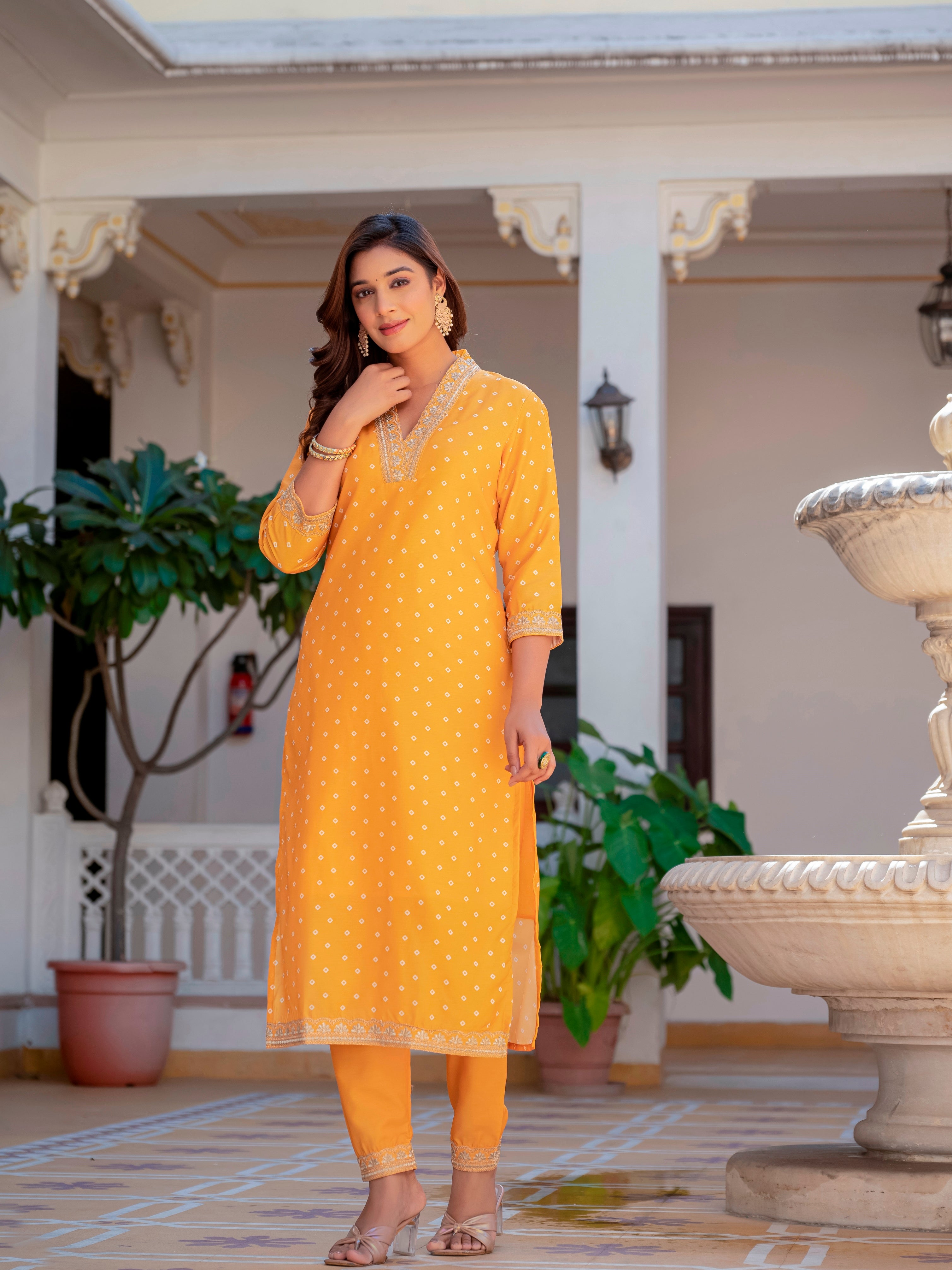Mustard Yellow MUSLIN Kurti With Pant And Dupatta For Women