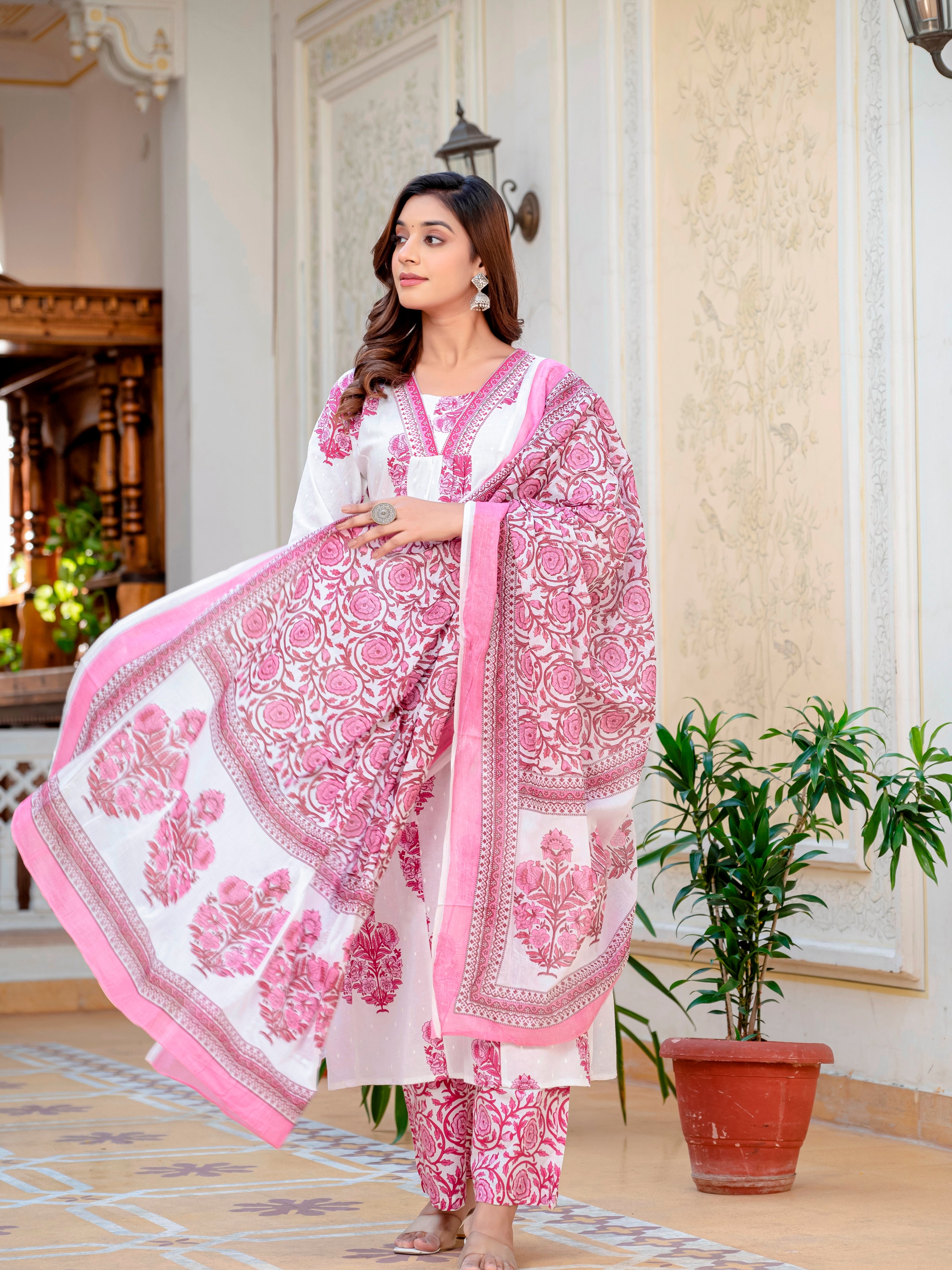 Women Casual Wear Floral Sanganeri Jaipuri Printed Cotton White and Pink Kurti With Pant and Dupatta