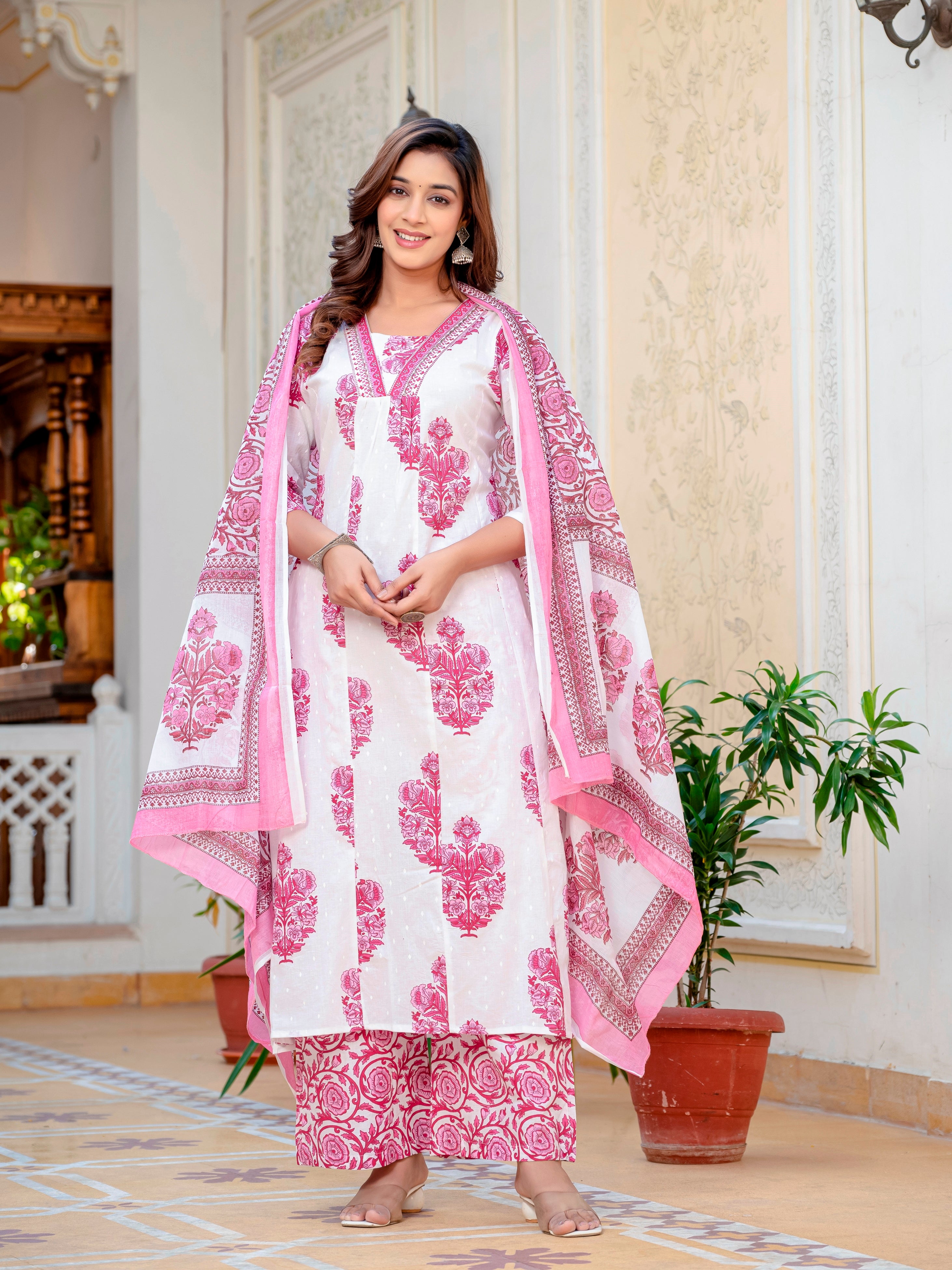 Women Casual Wear Floral Sanganeri Jaipuri Printed Cotton White and Pink Kurti With Pant and Dupatta