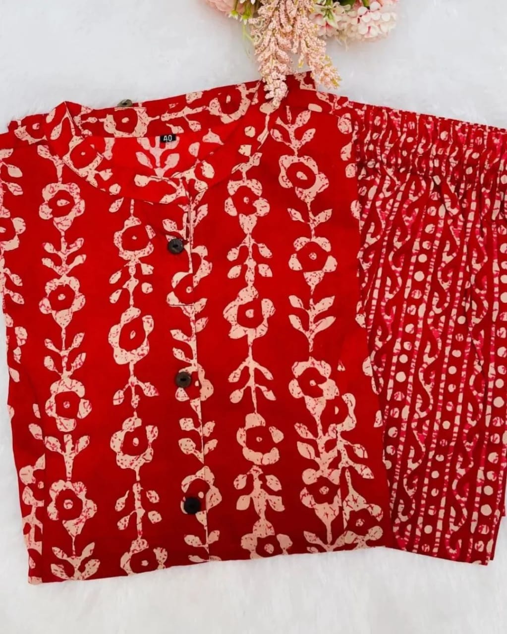 Women Cotton Flower Printed Red Straight Kurta With Pant ( Cord Set)