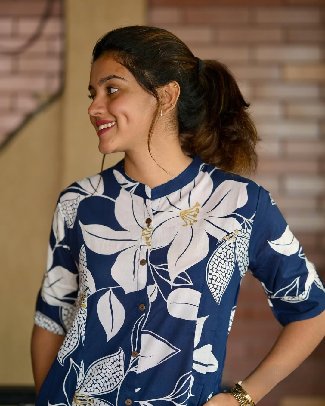 Women Blue Floral Fine Printed Cotton Co-ord Set Aline Pattern Paried With Ankle Length Pant (CORD SET)