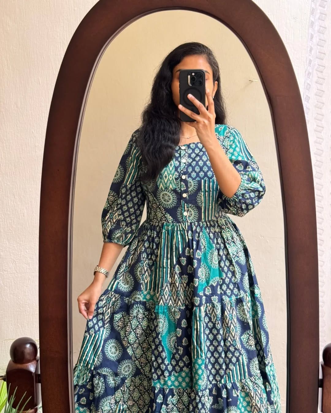 Women Beautiful ikkat Printed Cotton Full Flair Middy Gown Short Kurtis