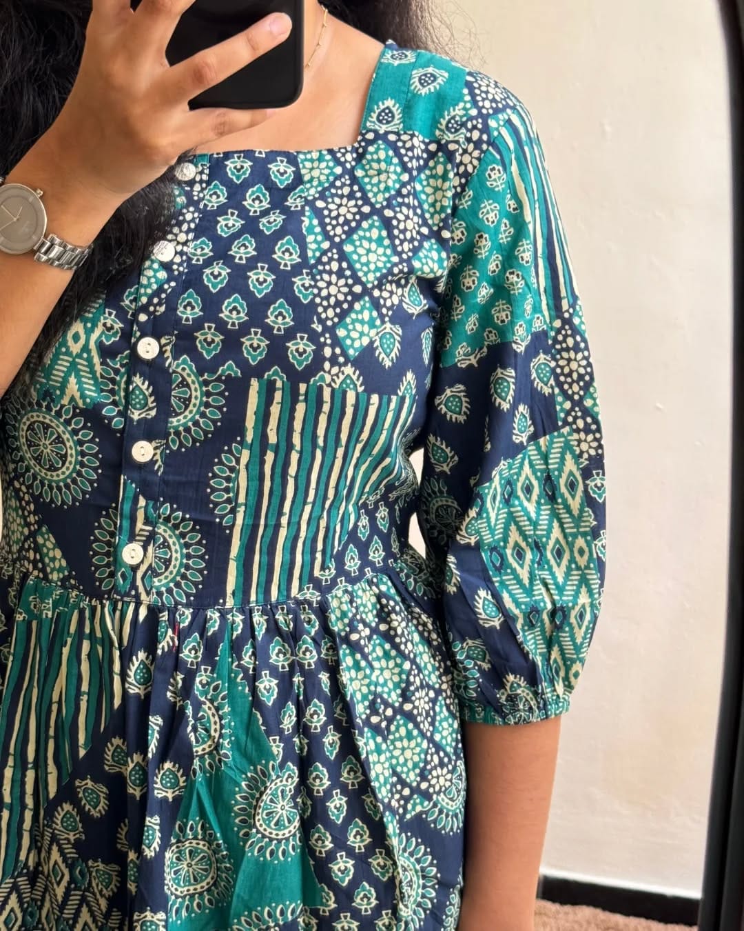 Women Beautiful ikkat Printed Cotton Full Flair Middy Gown Short Kurtis